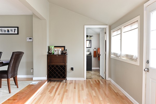 22 Holbrook Road Weymouth, MA 02191 - Photo 6 of 28 Gallery Image 6