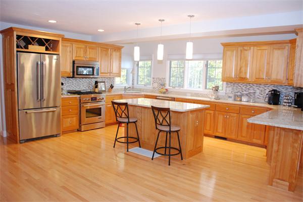 310 Arrow Head Road Marshfield, MA 02050 - Photo 3 of 26 Gallery Image 3