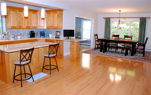 310 Arrow Head Road Marshfield, MA 02050 - Photo 5 of 26 Gallery Image 5