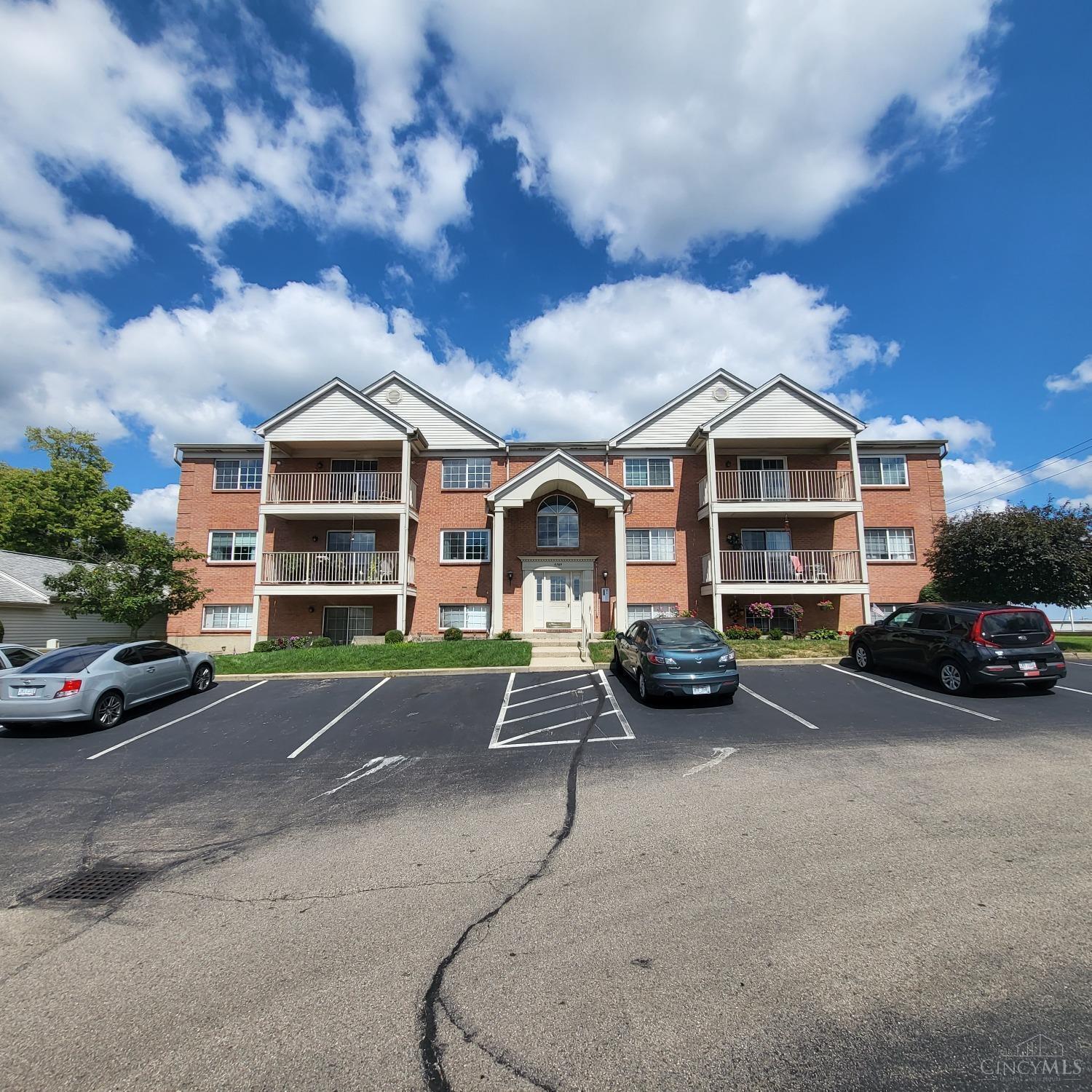 5769 Cheviot Road, Unit 3B Cincinnati, OH 45247 - Photo 1 of 20