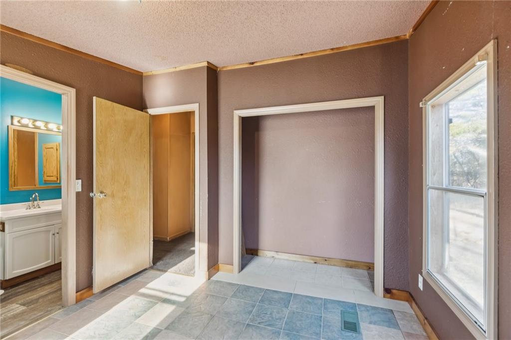 1670 Vermont Road Rantoul, KS 66079 - Photo 40 of 50