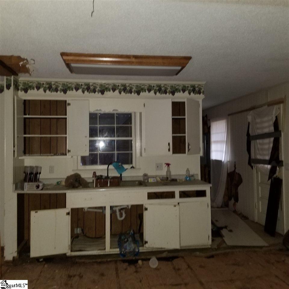 472 Johnson Road Central, SC 29630 - Photo 11 of 35 Gallery Image 11