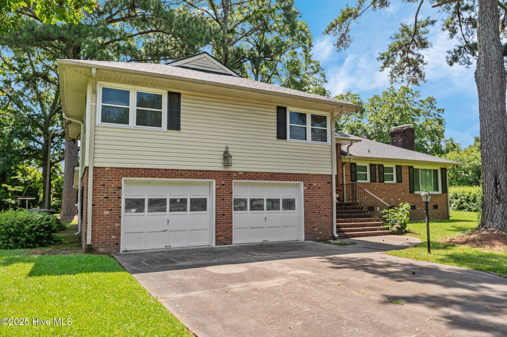 1603 Hayes Road Kinston, NC 28501 - Photo 4 of 56 4-web-or-mls-LHV_7708