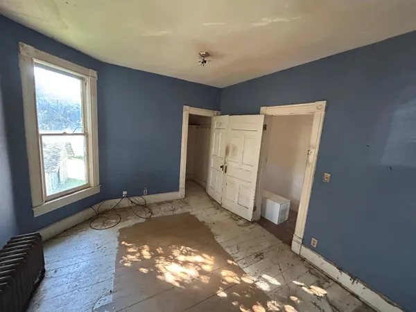 $49,900 | 304 South Broadway Avenue, Alden, MN 56009