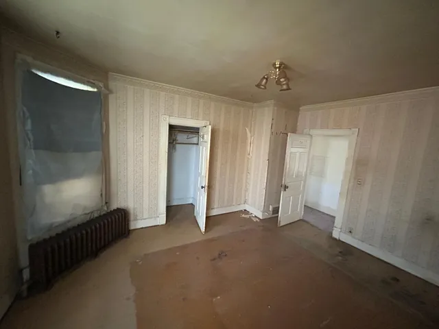 $59,900 | 304 South Broadway Avenue, Alden, MN 56009