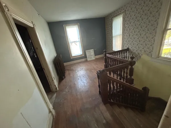 $49,900 | 304 South Broadway Avenue, Alden, MN 56009