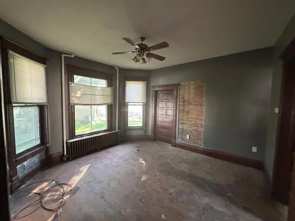 $49,900 | 304 South Broadway Avenue, Alden, MN 56009