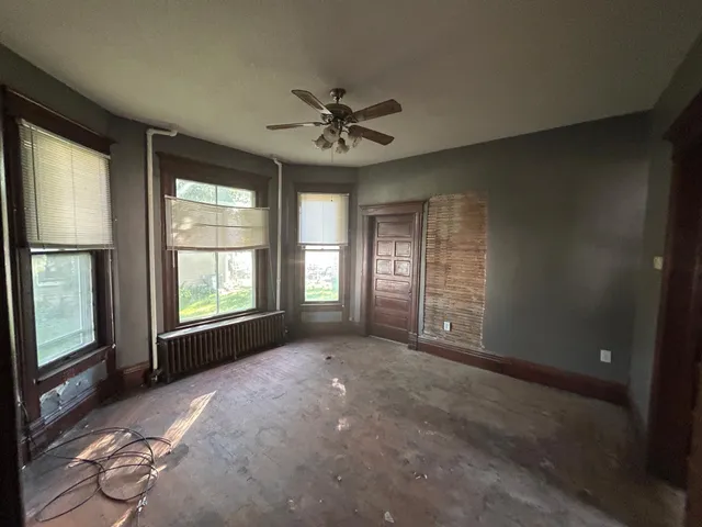 $59,900 | 304 South Broadway Avenue, Alden, MN 56009