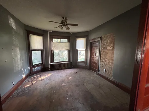 $49,900 | 304 South Broadway Avenue, Alden, MN 56009