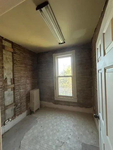 $59,900 | 304 South Broadway Avenue, Alden, MN 56009