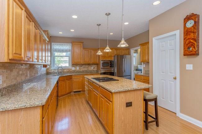 10110 Bent Tree Lane Fishers, IN 46037 - Photo 7 of 36 Gallery Image 7