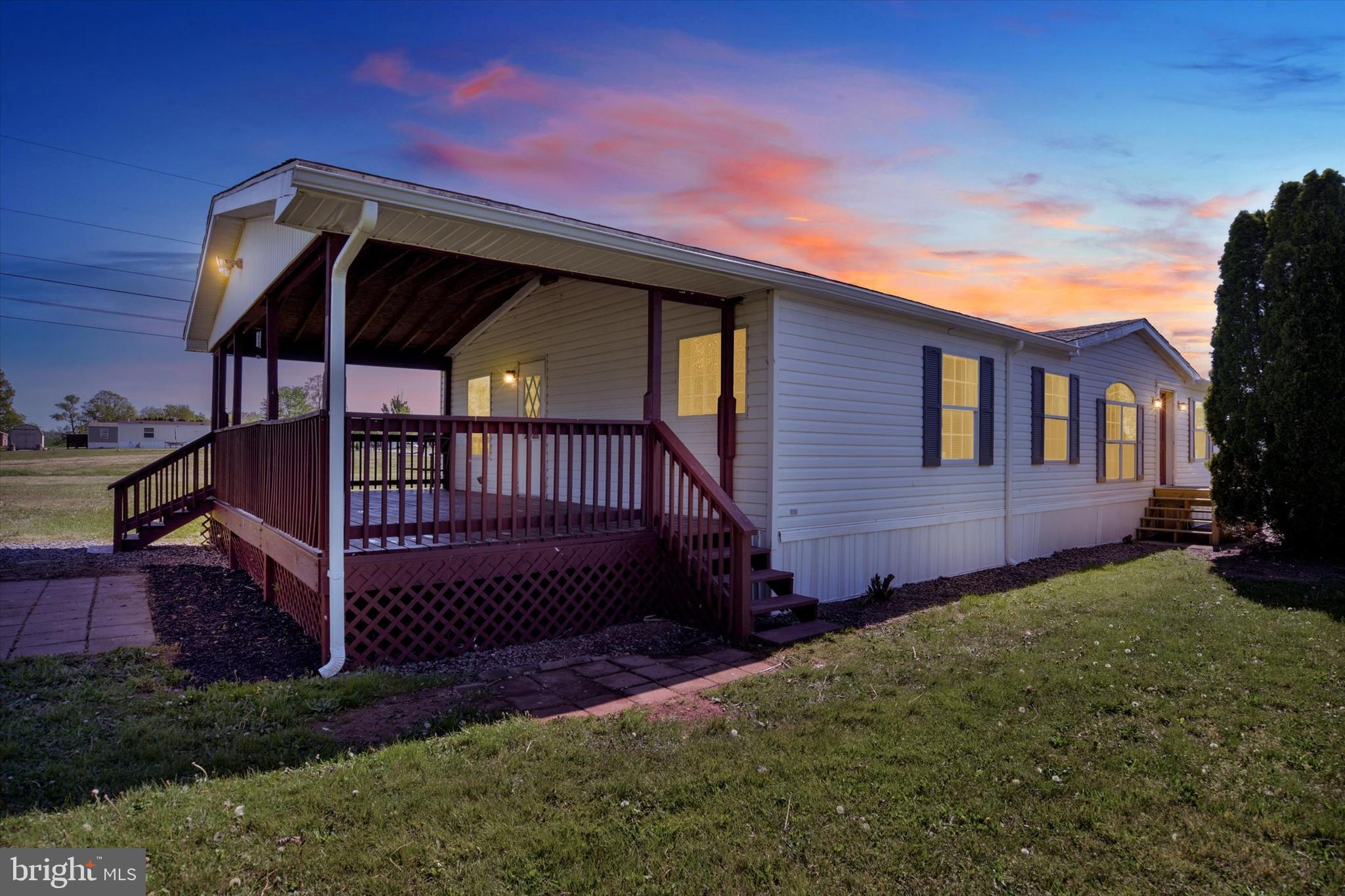 318 Rim Road Elizabethtown, PA 17022 - Photo 1 of 28 Gallery Image 1