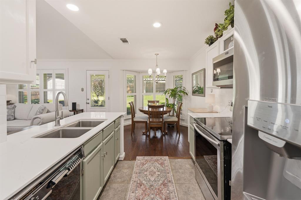 2507 Poppy Lane Euless, TX 76039 - Photo 13 of 29