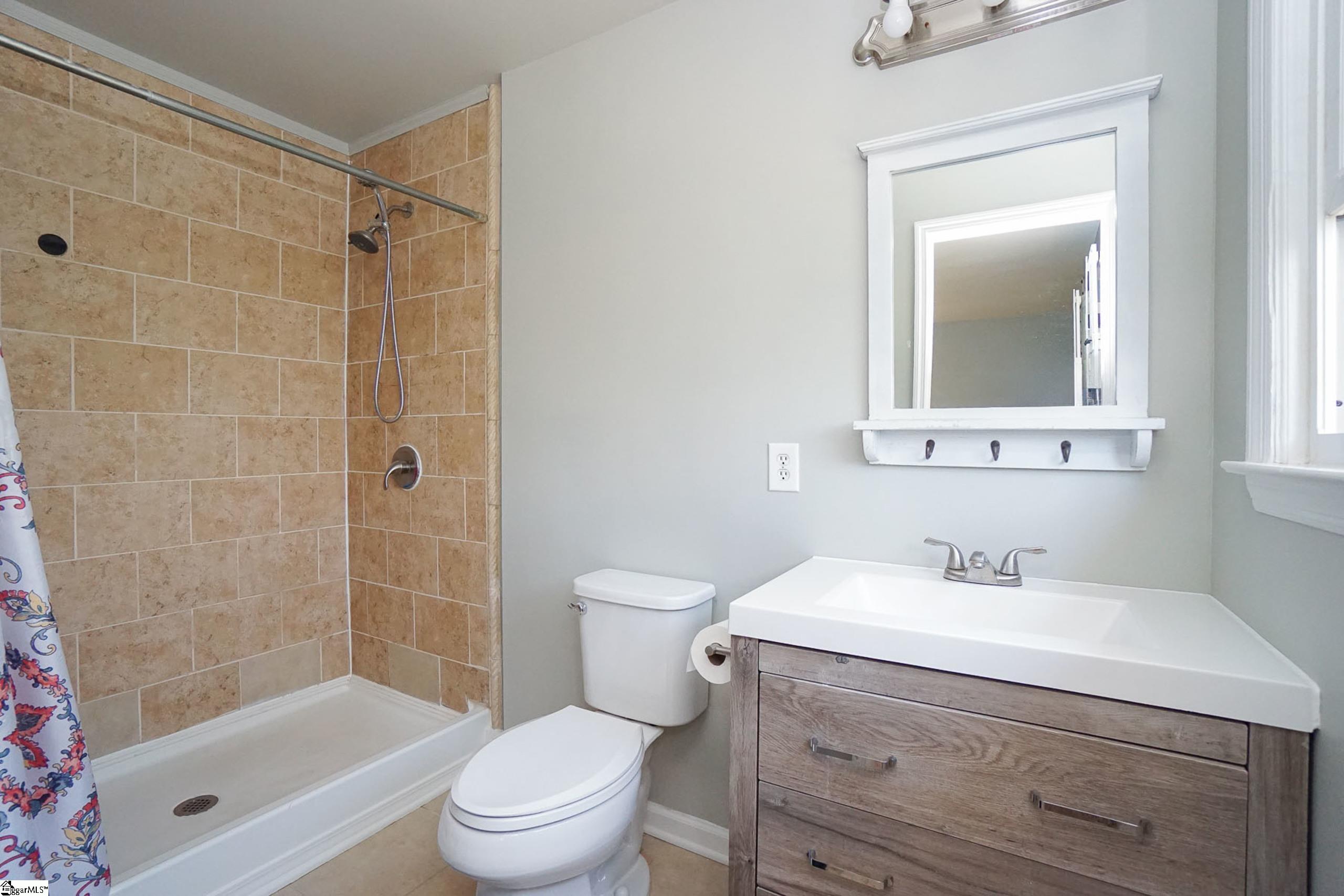 209 Tanner Road Taylors, SC 29687 - Photo 18 of 32 Gallery Image 18