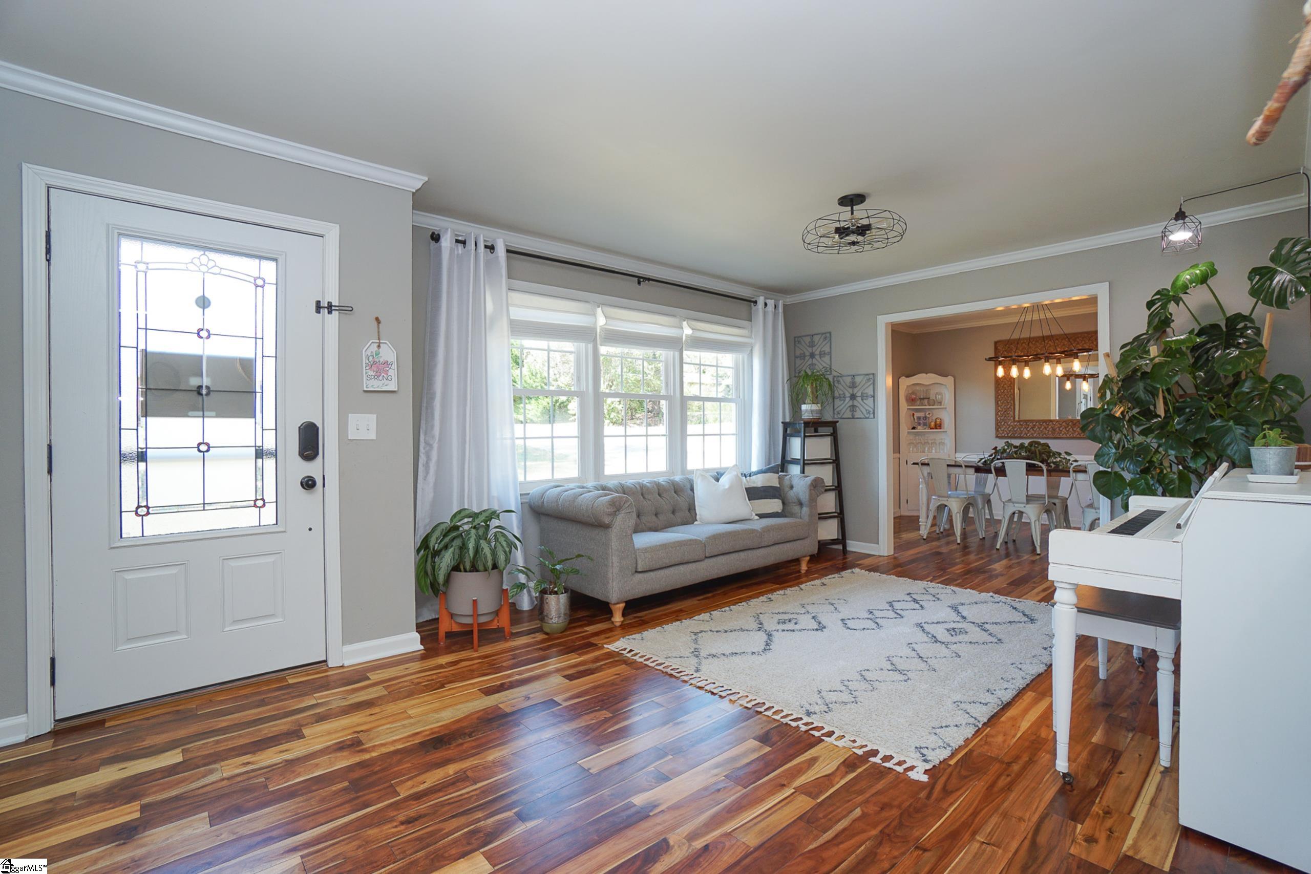 209 Tanner Road Taylors, SC 29687 - Photo 3 of 32 Gallery Image 3