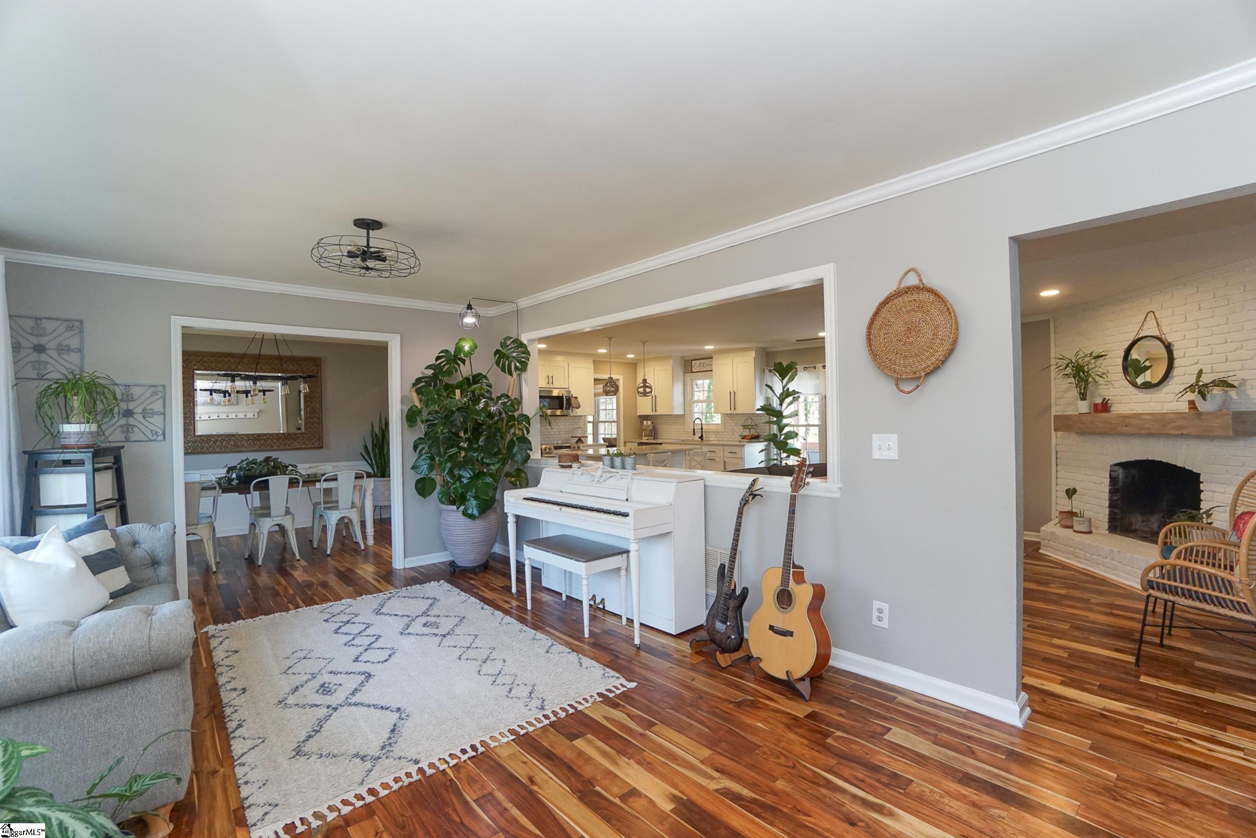209 Tanner Road Taylors, SC 29687 - Photo 5 of 32 Gallery Image 5