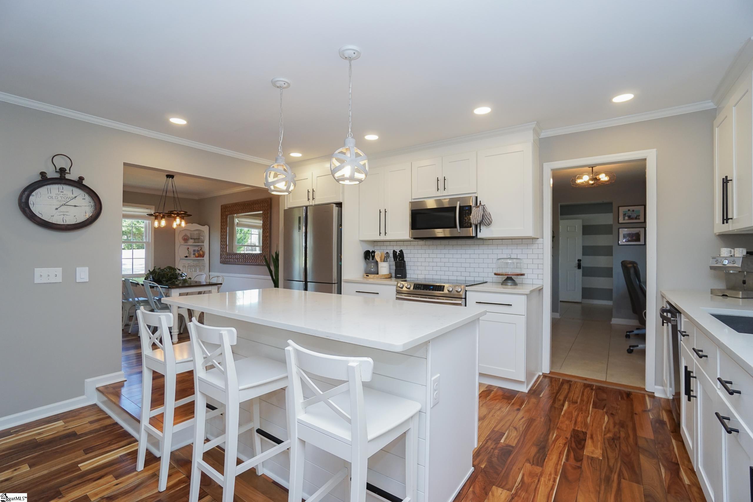 209 Tanner Road Taylors, SC 29687 - Photo 10 of 32 Gallery Image 10