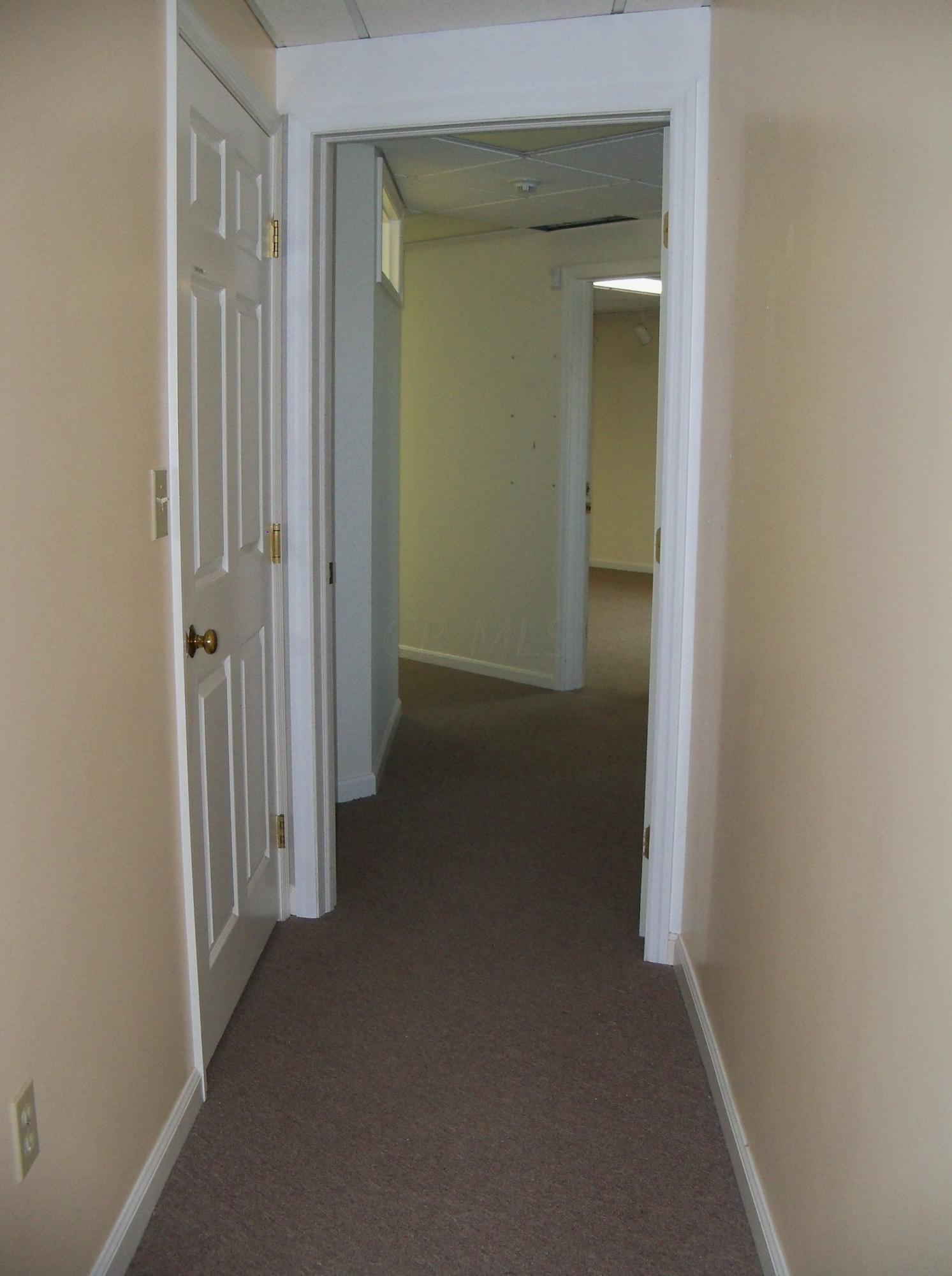 9200 Montgomery Road, Unit 7B Cincinnati, OH 45242 - Photo 13 of 17 100_7790