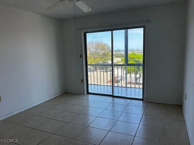 $135,000 | 4906 Victoria Drive, Unit 412, Cape Coral, FL 33904