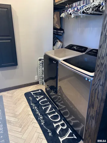 $100,000 | 307 North Pine Street, De Soto, IL 62924