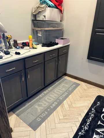 $100,000 | 307 North Pine Street, De Soto, IL 62924