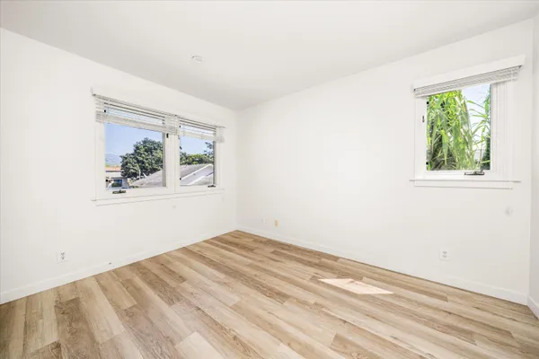 a view of empty room with window