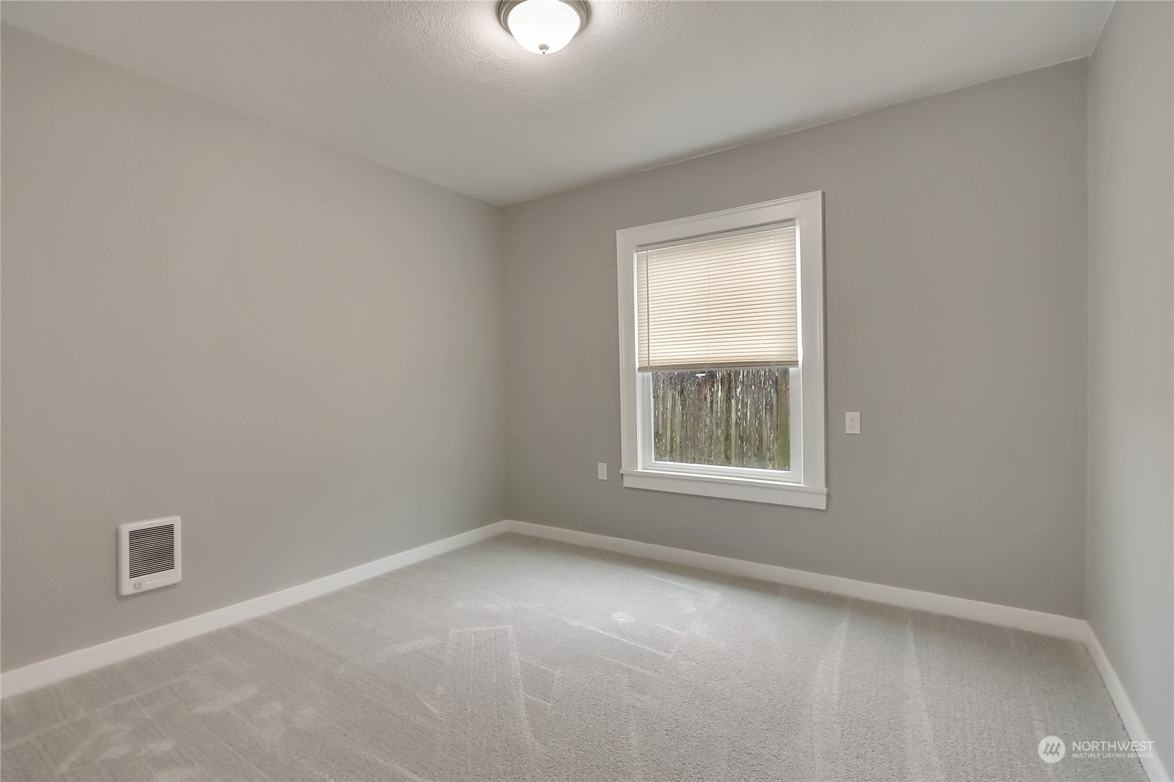 2006 Cherry Street Aberdeen, WA 98520 - Photo 11 of 23 Gallery Image 11