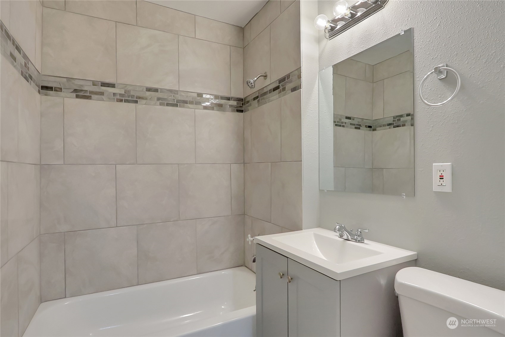 2006 Cherry Street Aberdeen, WA 98520 - Photo 14 of 23 Gallery Image 14