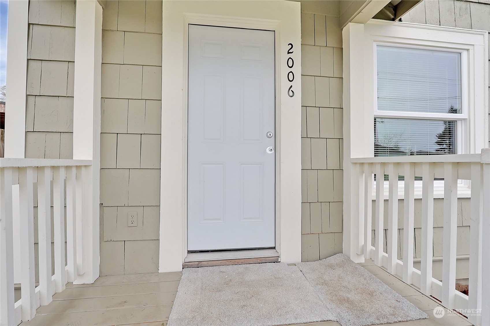 2006 Cherry Street Aberdeen, WA 98520 - Photo 3 of 23 Gallery Image 3