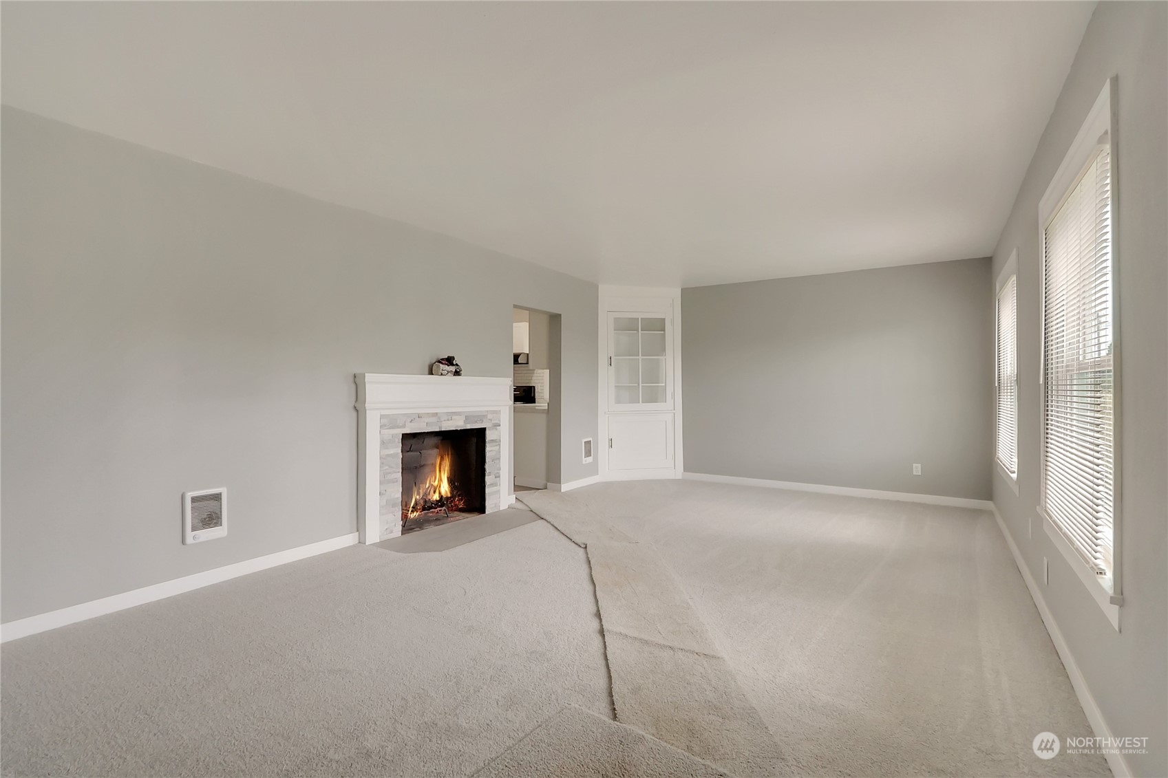 2006 Cherry Street Aberdeen, WA 98520 - Photo 5 of 23 Gallery Image 5