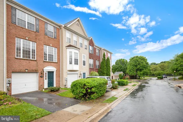 $420,000 | 2495 Lakeside Drive, Frederick, MD 21702