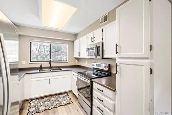 $275,000 | 326 Wright Street, Unit 205, Lakewood, CO 80228