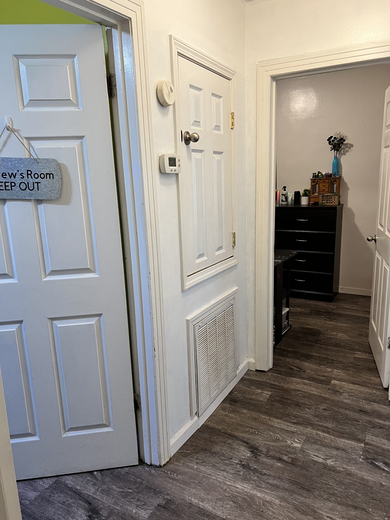 431 Elm Street Baxter, TN 38544 - Photo 7 of 22 a view of a hallway with wooden floor and staircase