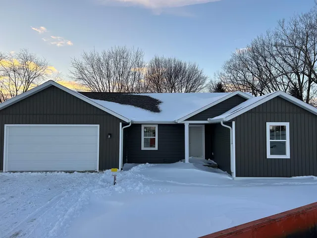 $391,900 | N3923 Wettering Way, Kaukauna, WI 54130
