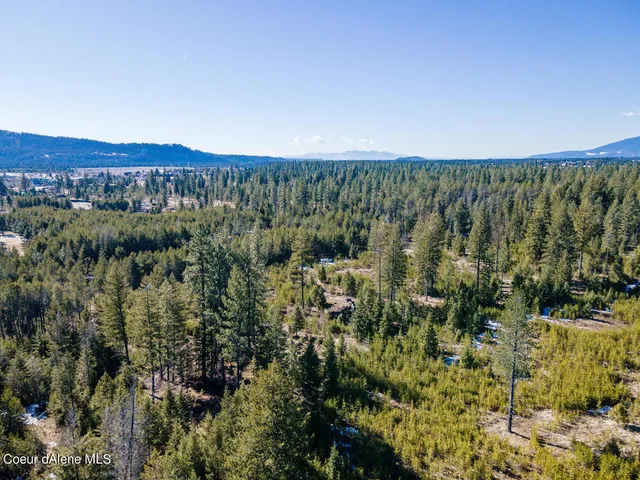 $1,200,000 | 28789 Highway 95, Athol, ID 83801