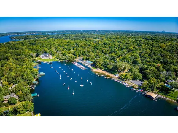 $2,295,000 | 3610 Northome Avenue, Deephaven, MN 55391