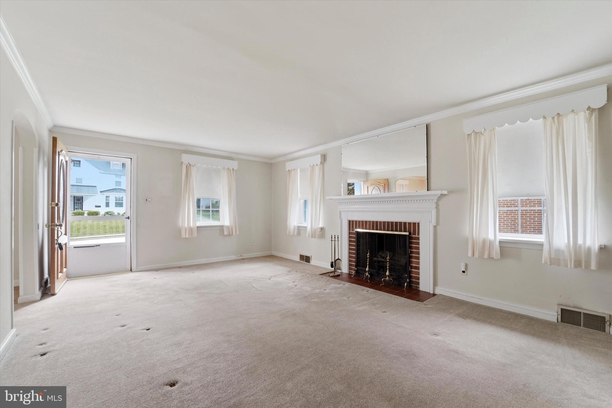 961 Westfield Road Springfield, PA 19064 - Photo 4 of 40