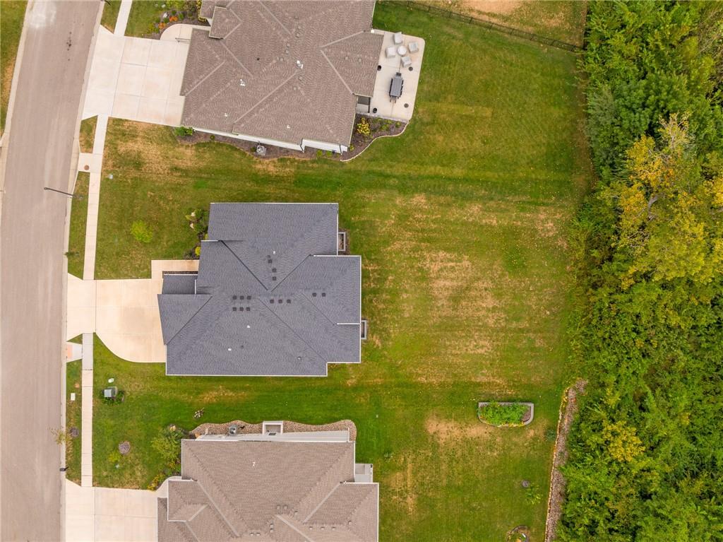 8973 Shady Bend Road Lenexa, KS 66227 - Photo 45 of 49 Gallery Image 45