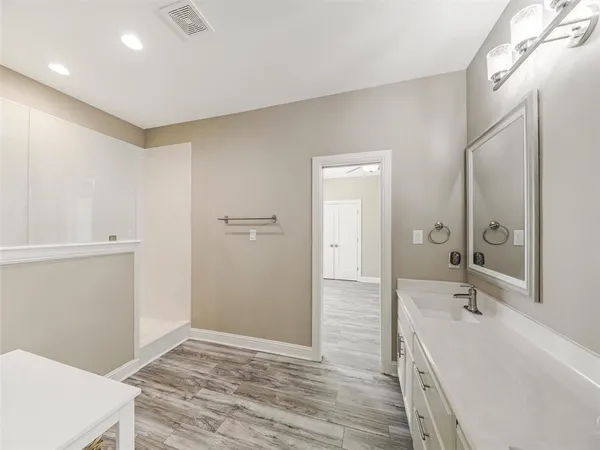 $519,900 | 31 Golf Walk Circle, Denison, TX 75020