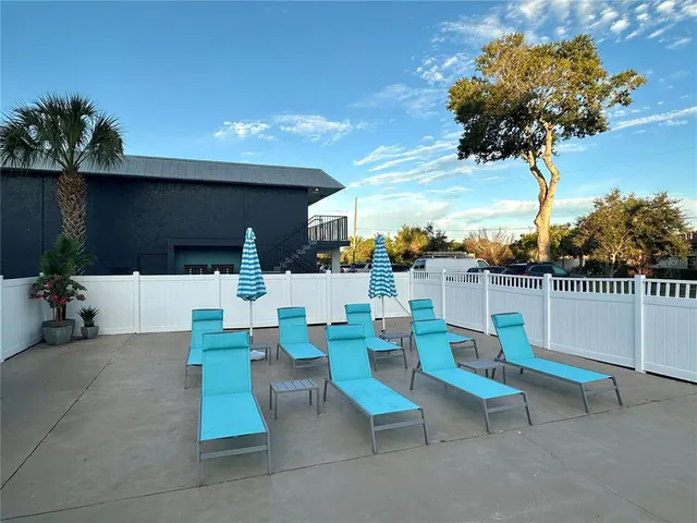 $1,350 | 1860 Phillippi Shores Drive, Unit 2B, Sarasota, FL 34231