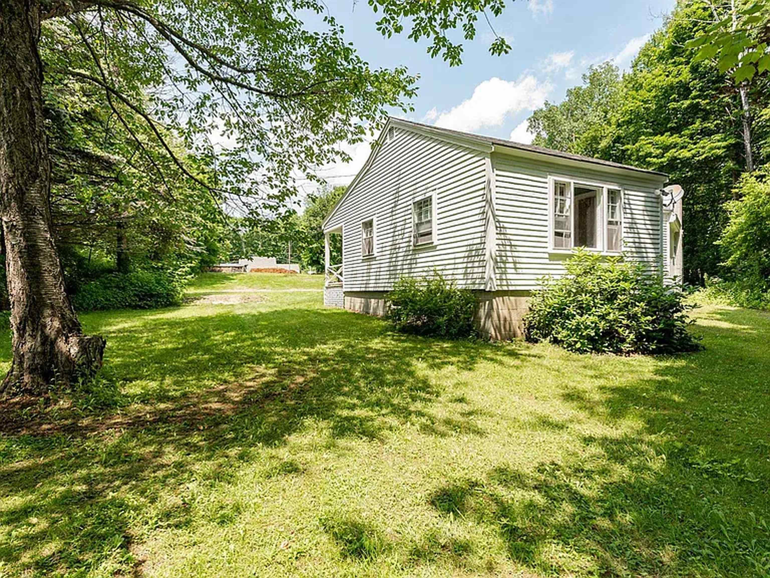 193 New Durham Road Alton, NH 03809 - Photo 3 of 20
