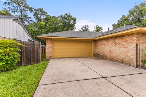 $299,000 | 16426 York Minster Drive, Spring, TX 77379