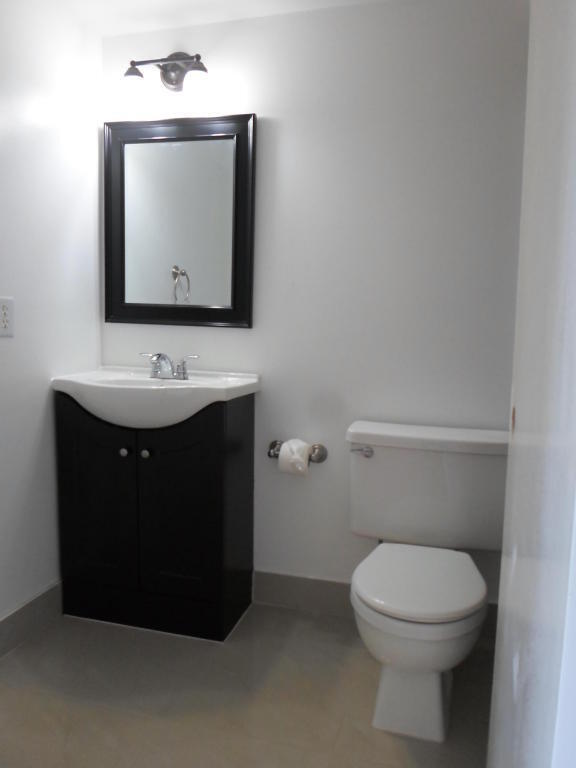 786 Flanders Q Delray Beach, FL 33484 - Photo 4 of 7 Flanders Q 786 master bath