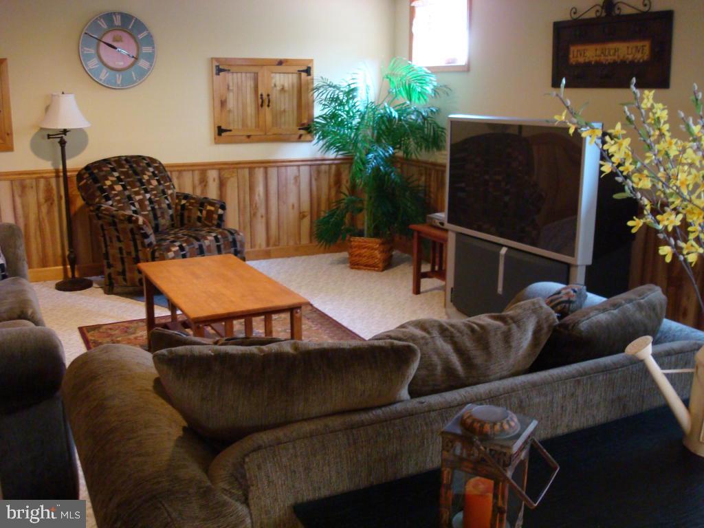 238 Browning Road Lancaster, PA 17602 - Photo 32 of 44