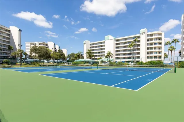 a view of a tennis court