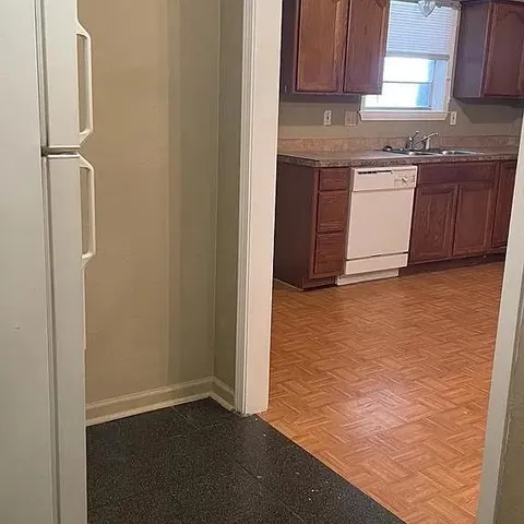 $1,500 | 3605 Kings Drive, Chalmette, LA 70043