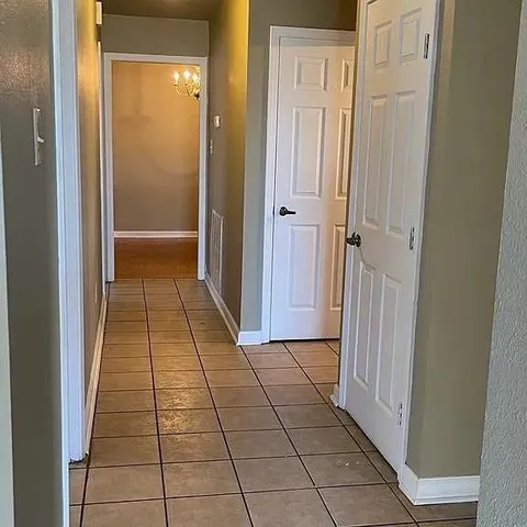 $1,500 | 3605 Kings Drive, Chalmette, LA 70043