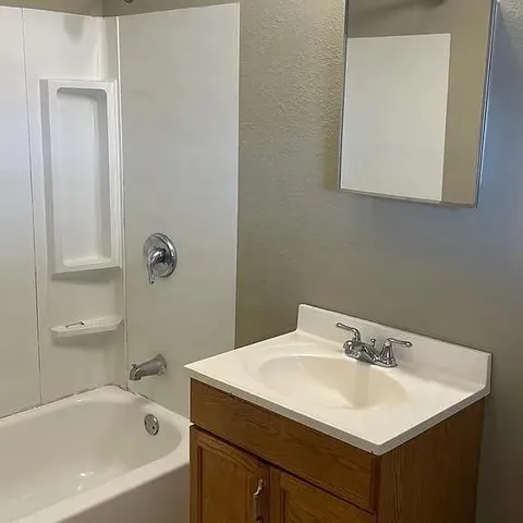 $1,500 | 3605 Kings Drive, Chalmette, LA 70043