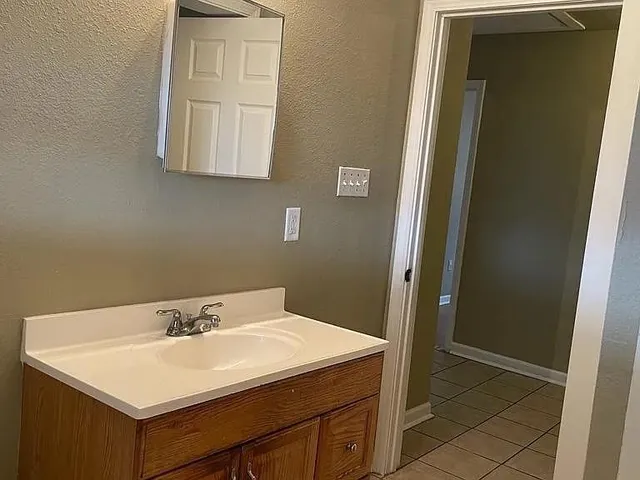 $1,500 | 3605 Kings Drive, Chalmette, LA 70043