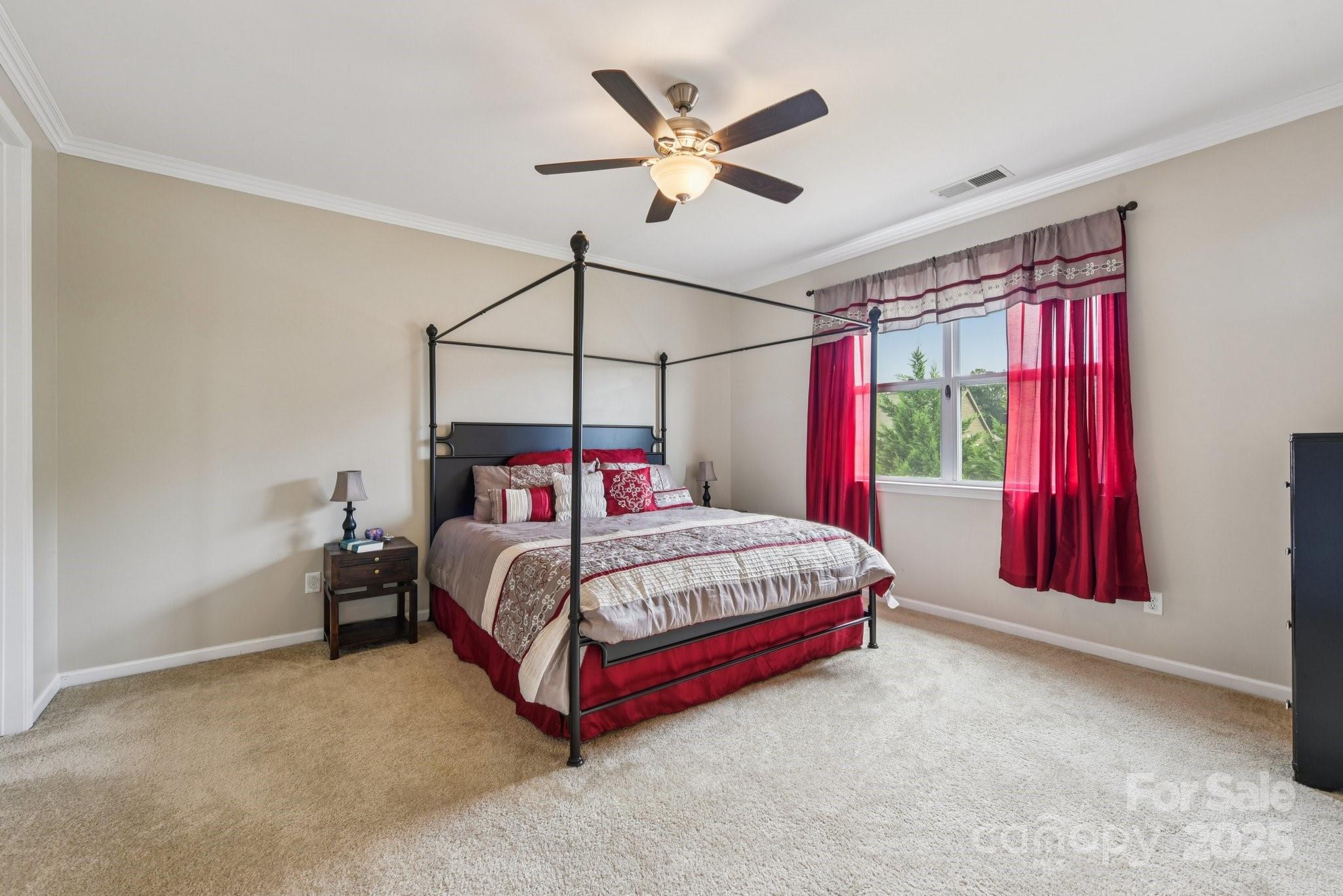 4216 Hubbard Road Charlotte, NC 28269 - Photo 13 of 23 Gallery Image 13
